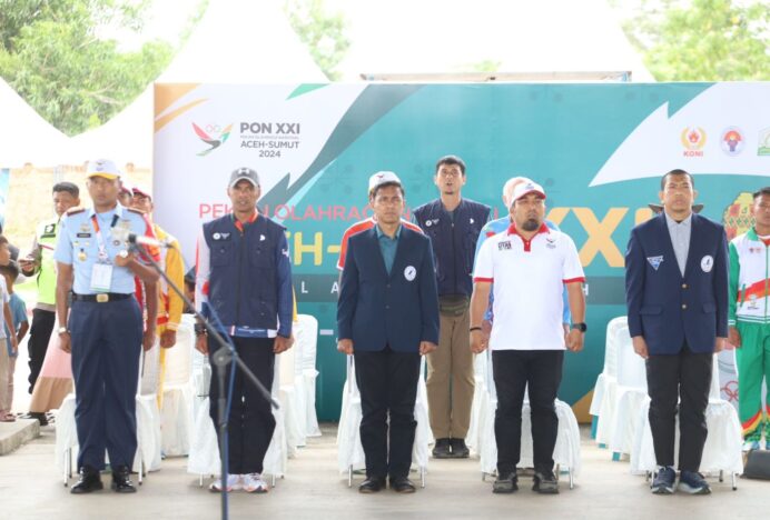 Pj Bupati Iswanto Hadiri Pembukaan PON XXI Cabang Olahraga Terjun Payung