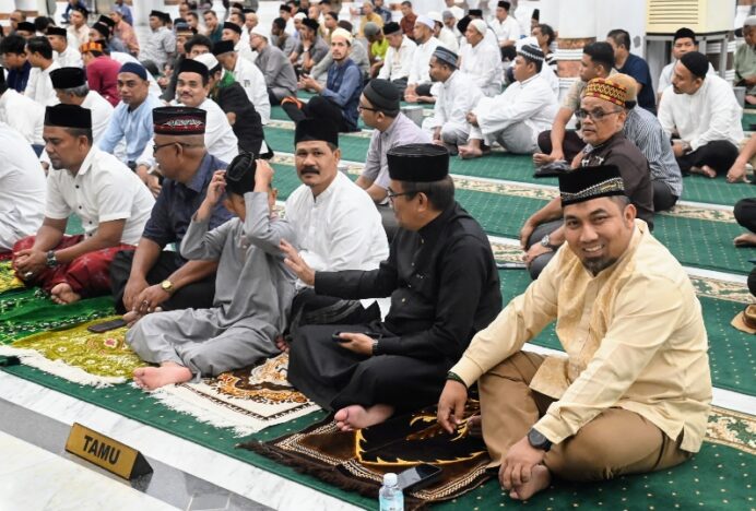 Pj Bupati Aceh Besar Iswanto Hadiri Peringatan Maulid di MRB