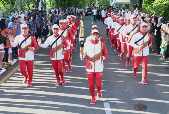 Kirab Api PON XXI Aceh-Sumut Tiba di Kota Jantho