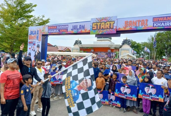 20 Ribu Peserta Ramaikan Jalan Santai Bersama Teuku Irwan Djohan dan Khairul Amal