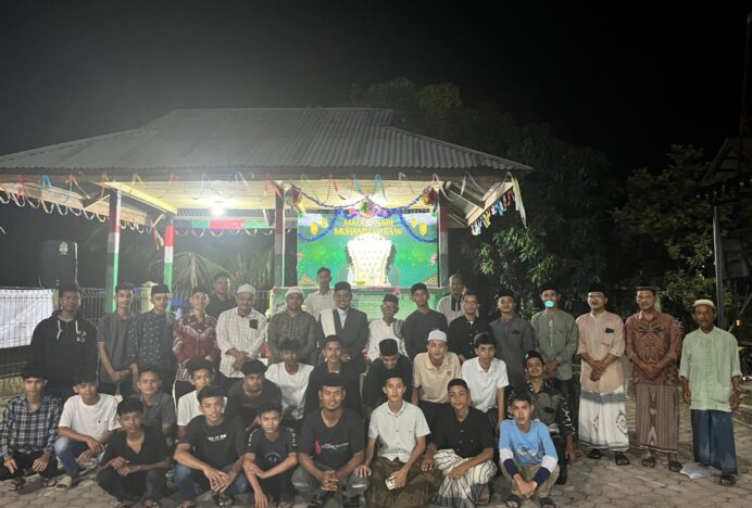Pemuda Gampong Ie Alang Lamghui Sukses Gelar Peringatan Maulid Nabi Muhammad SAW Dengan Ceramah Tgk Aminuddin Mahdi