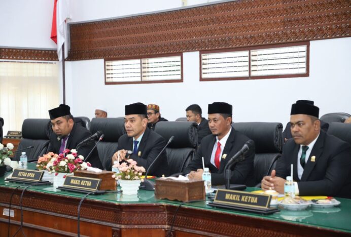 DPRK Aceh Besar Gelar Paripurna Penandatanganan Nota Kesepakatan KUA-PPAS R-APBK 2025