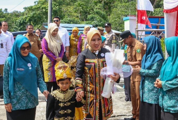 Kunker ke Sabang, Ketua Umum TP-PKK Pusat Sambangi Posyandu Balohan