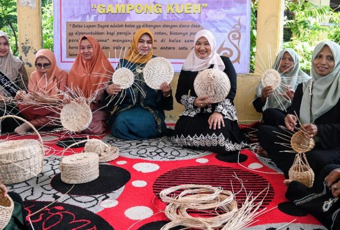 Gampong Kueh Sejahtera dengan Kerajinan Rotan