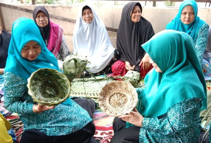 TP PKK Aceh Besar Kunjungi Rumah Dilan Gelari Pelangi Reuhat Tuha Sibreh