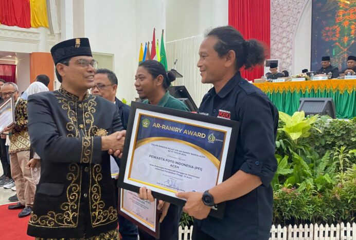 Pewarta Foto Indonesia Aceh Raih Ar-Raniry Award