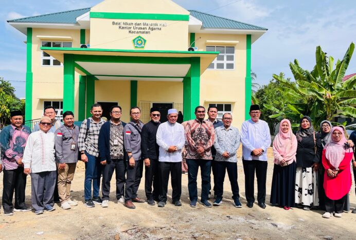Kepala Kankemenag Aceh Besar Dampingi Tim Bappenas RI Pantau Pembangunan Bantuan SBSN