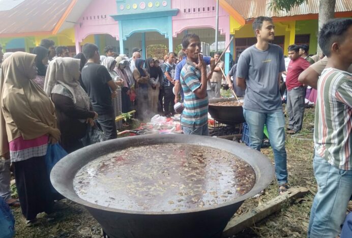 Gampong Doy Ulee Kareng Gelar Kenduri Maulid Nabi Muhammad SAW