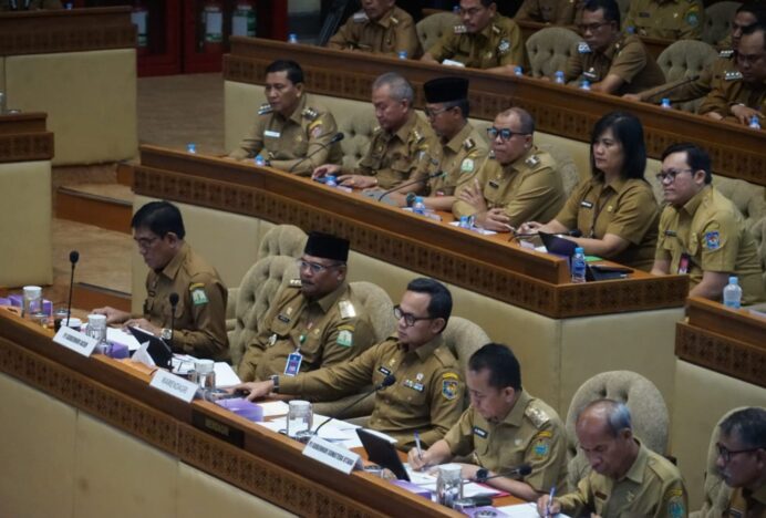 Bahas Pilkada Serentak, Pj Gubernur Aceh Penuhi Undangan Komisi II DPR RI