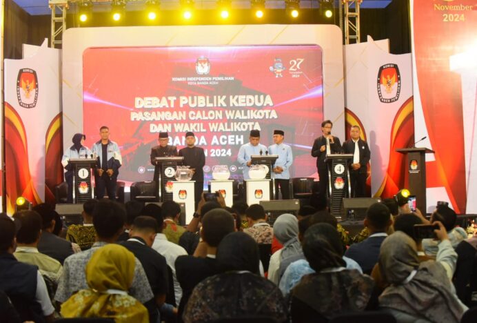 Luar Biasa, Empat Paslon Wali Kota dan Wakil Wali Kota Banda Aceh Saling Jabat Tangan