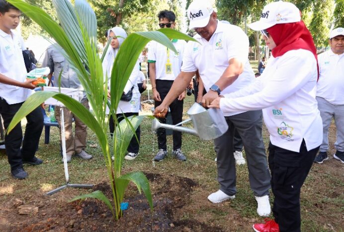 Hadiri HUT FP USK, Pj Gubernur Safrizal Canangkan Penanaman 500 Ribu Pohon Buah Khas Aceh