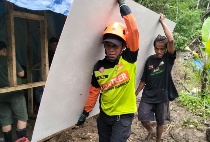 WMI Bangun Huntara untuk Korban Banjir Bandang Sukabumi