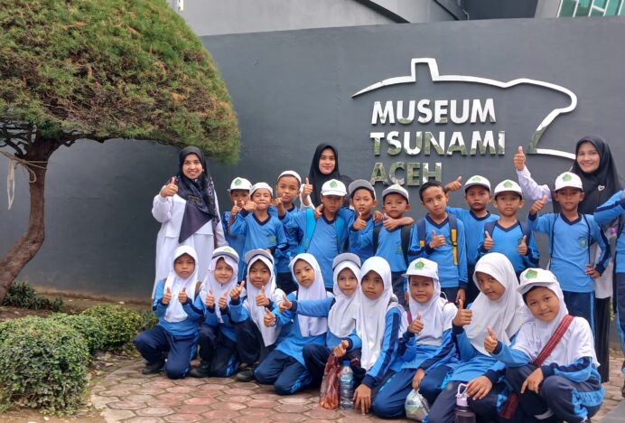 MIN 14 Aceh Besar Adakan Education Trip ke Museum Tsunami Aceh