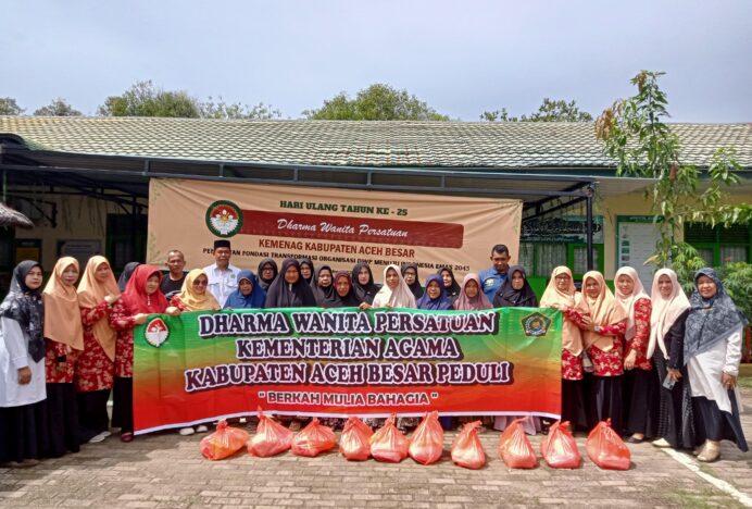 DWP Kemenag Aceh Besar Isi HUT Ke-25 dengan Kegiatan Sosial