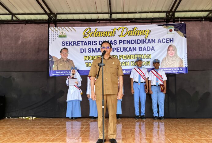 Sekretaris Dinas Pendidikan Aceh Monitoring Pemberian Tablet Tambah Darah Siswi SMAN 1 Peukan Bada