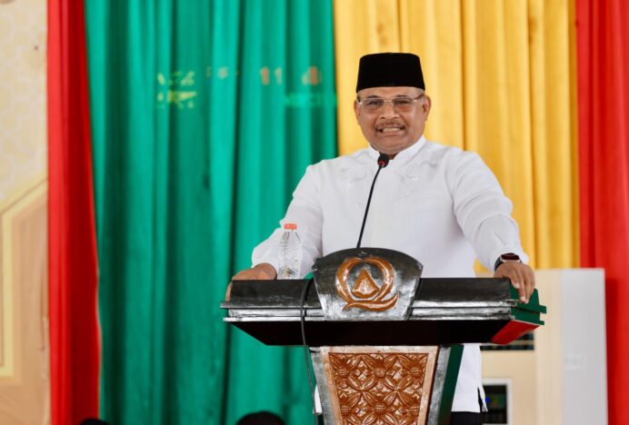 Pj Gubernur Safrizal Hadiri Maulid Raya di Dayah Darul Quran Aceh