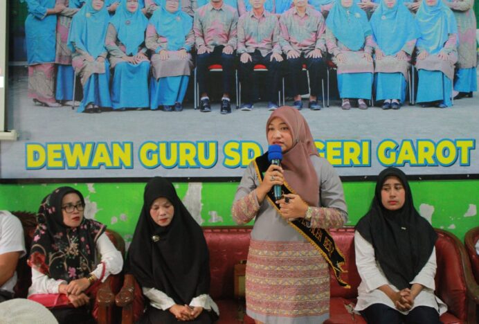 Bunda Literasi Aceh Besar Buka Sains Day Online Bersama Penerbit Erlangga