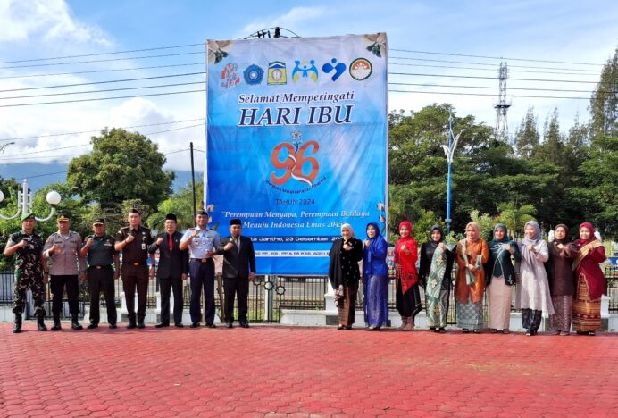 Pabung 0101/KBA Hadiri Peringatan Hari Ibu ke-96 di Aceh Besar
