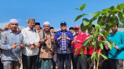 Kemenag Banda Aceh Launching Penanaman Wakaf Produktif, Kakankemenag: Satu Pohon Sejuta Manfaat