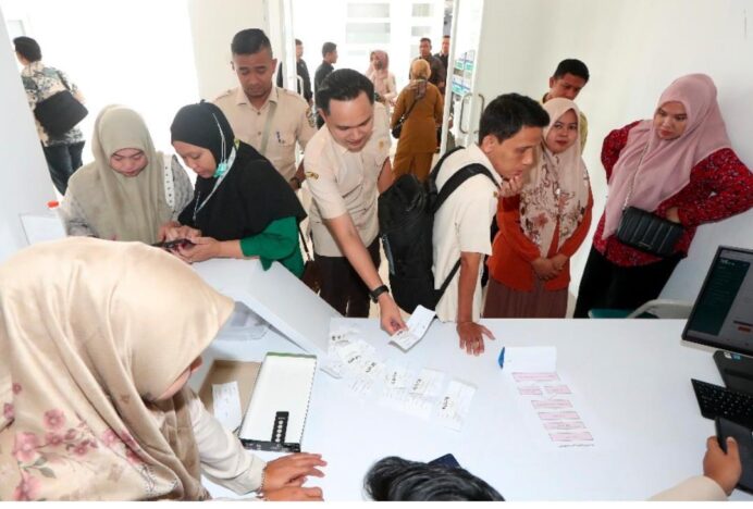 Antusias Lulusan P3PK 2024 Mengurus Surat Kesehatan di RSUD Meuraxa Banda Aceh