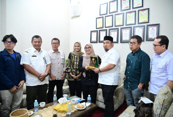 Pj Bupati Iswanto Terima Kunjungan Tim Universitas Teknologi Petronas Malaysia