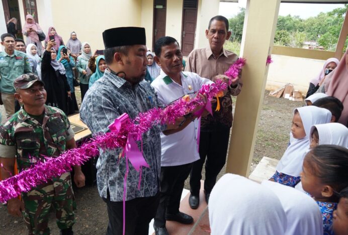 Pj Bupati Aceh Besar Resmikan TK Lamtamot