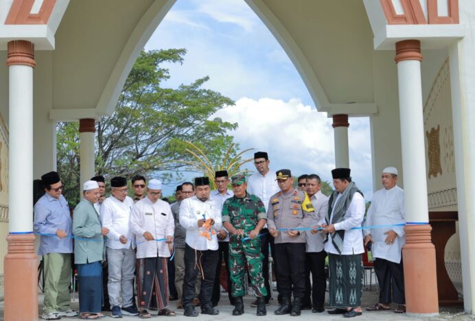Pj Bupati Aceh Besar Resmikan Pagar Masjid Agung Al Munawwarah Kota Jantho