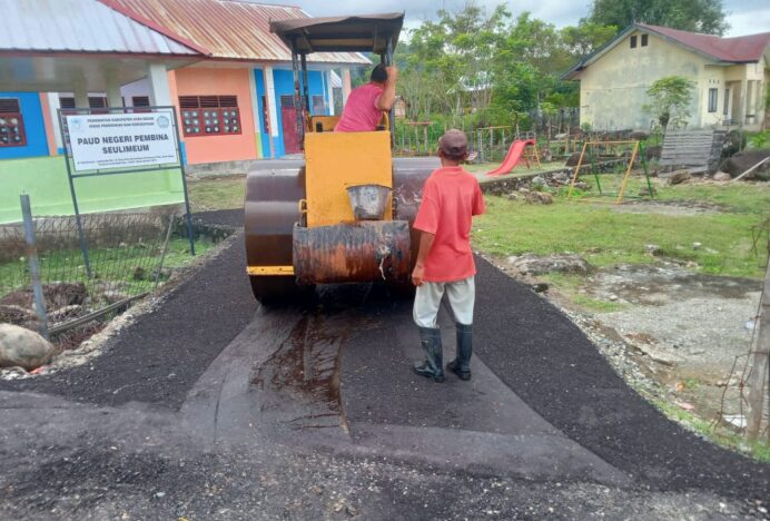 Jalan Lamteuba Droe Kini Mulus, Bocah PAUD tak Lagi Mandi Lumpur