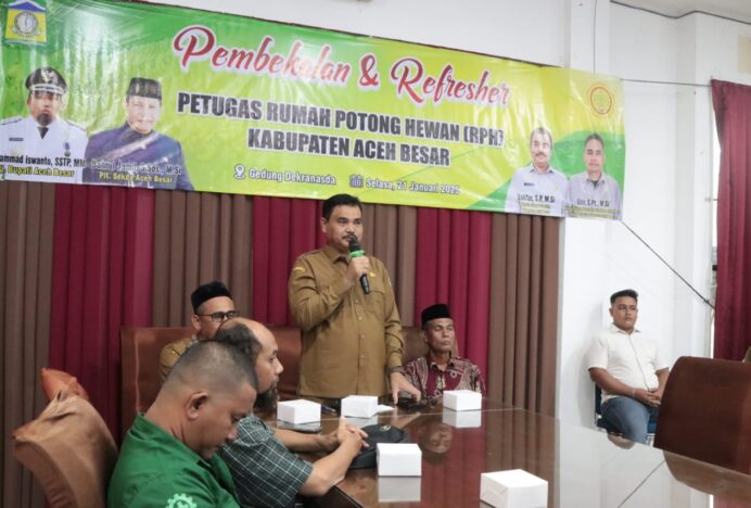 Dinas Pertanian Aceh Besar Adakan Pembekalan untuk Petugas RPH Lambaro