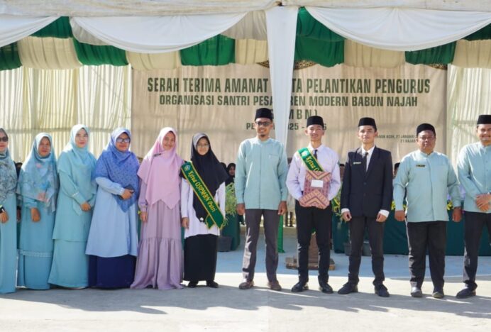 Pelantikan Pengurus Organisasi Santri Pesantren Modern Babun Najah Berlangsung Tertib