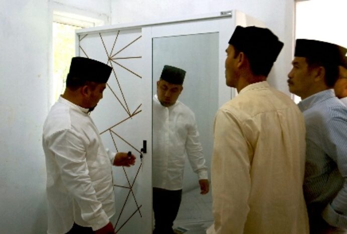 Peroleh Rumah Bantuan, Syukri Serasa Masuk Kamar Hotel