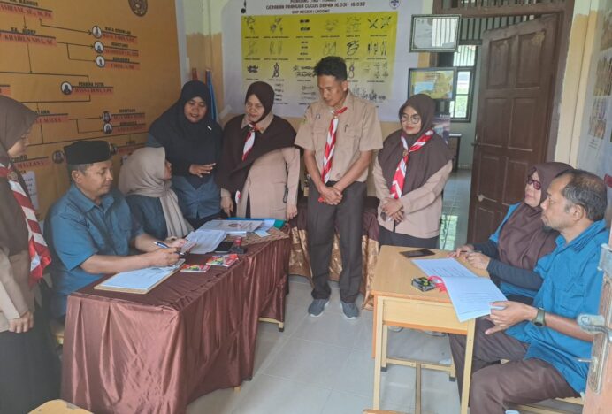 Kwarcab Pramuka Aceh Besar Lakukan Akreditasi Gudep SMPN 1 Lhoong