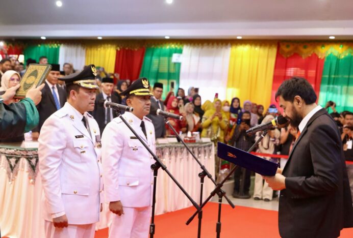 Mualem Lantik Haili Yoga/ Muchsin Hasan Jadi Bupati dan Wabup Aceh Tengah