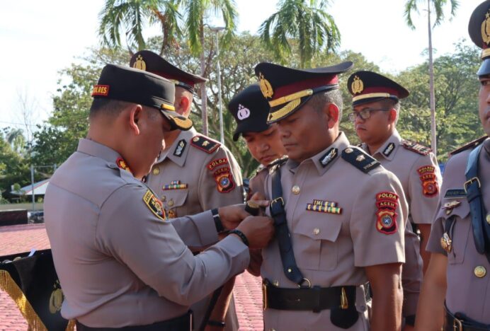 Kapolres Aceh Besar Pimpin Sertijab Waka Polres, Para Kabag dan Kapolsek Jajaran