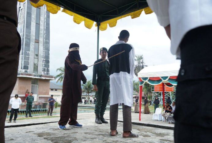 Tiga Pelanggar Syariat Islam di Aceh Besar Dicambuk
