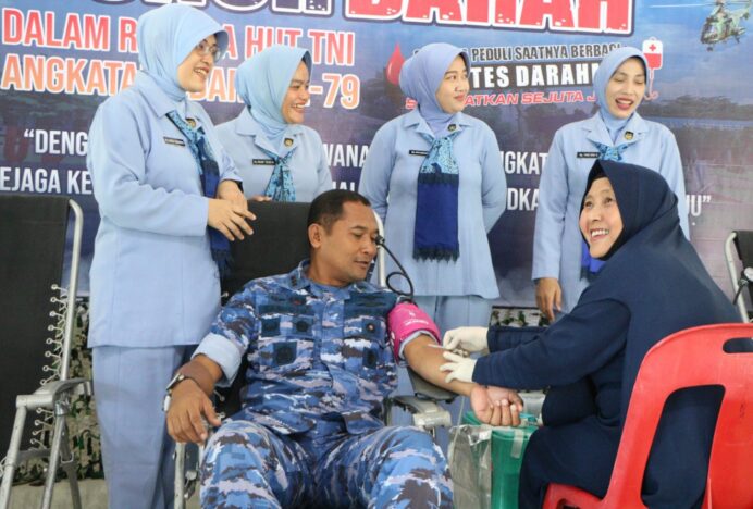 Lanud SIM Gelar Donor Darah Peringati HUT ke-79 TNI AU