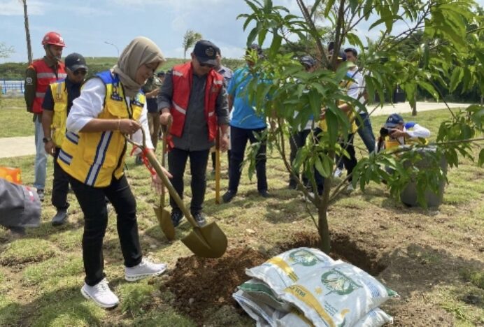 Dampingi Wamen PU Tinjau SPALD-T, Pj Wali Kota Almuniza Sebut Wajib Dimanfaatkan dengan Baik untuk Banda Aceh