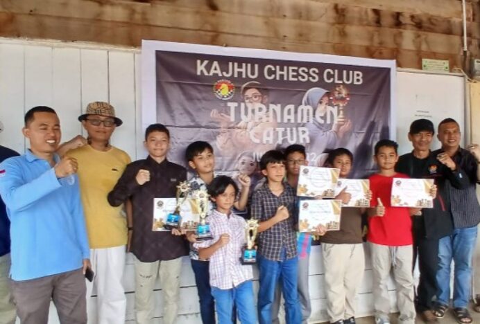 Muhammad Yusuf Murid MIN 4 Banda Aceh Juara Catur U-12 Kajhu Chess Klub