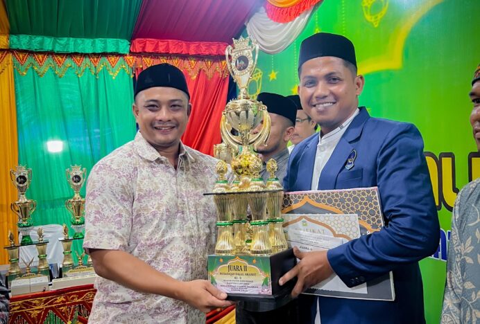 Grup Ath-Thaahirah Lamcot Juarai Musabaqah Dalailul Khairat ke-8 se-Aceh Besar