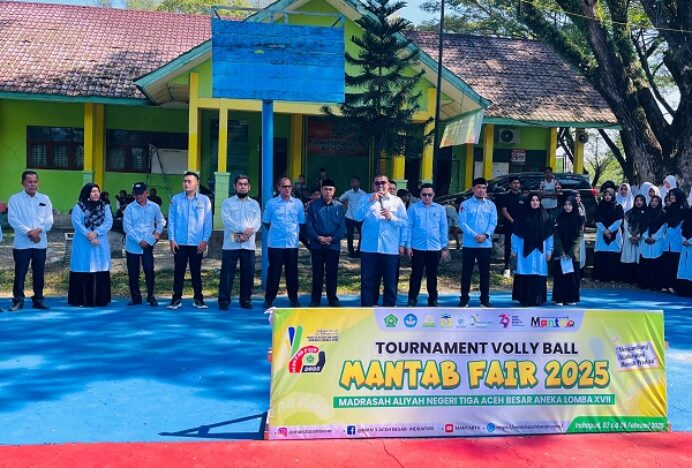 Kepala Kantor Kementerian Agama Aceh Besar Resmi Membuka MANTAB FAIR XVII