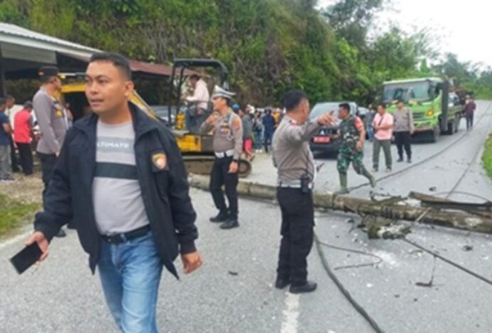 Gempa Guncang Tapanuli Utara Sampai Malaysia, Jalan Lintas Tarutung-Sipirok Putus