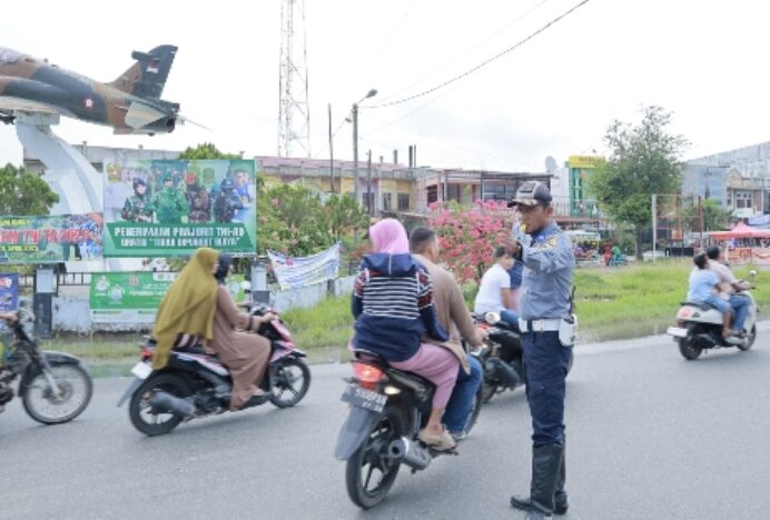 Dishub Aceh Besar Tertibkan Lalu Lintas di Lambaro dan Aneuk Galong Saat Ramadhan