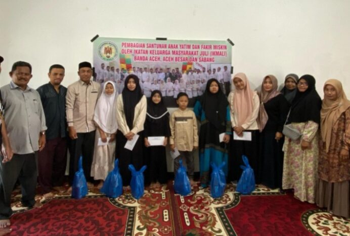 Sambut Idul Fitri, Ikmali Santuni Anak Yatim dan Keluarga Kurang Mampu