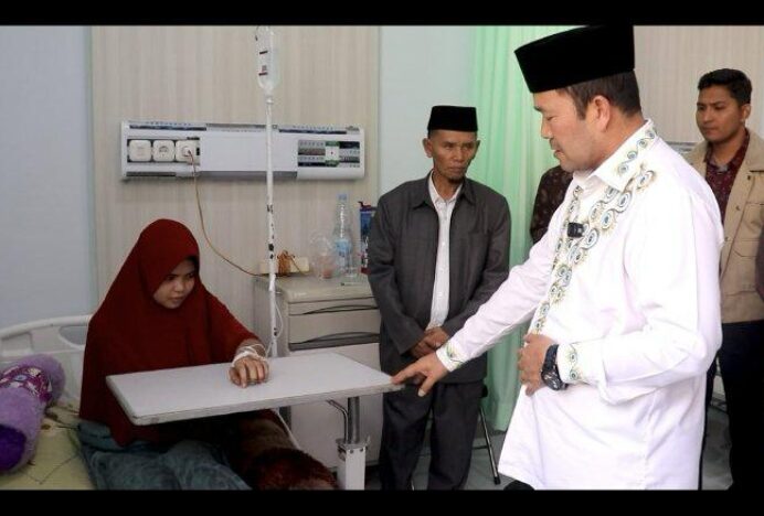 Bupati Haili Yoga Sosialisasi Program Tayamum bagi Pasien Sakit di RSUD Datu Beru