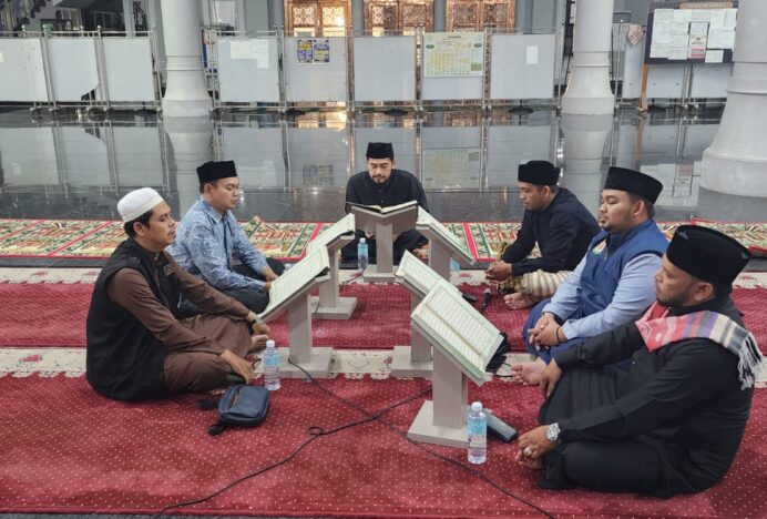 Fuqaha Kembali Gelar Tadarus Al-Qur’an, Kali Ini di Masjid Kapal Apung