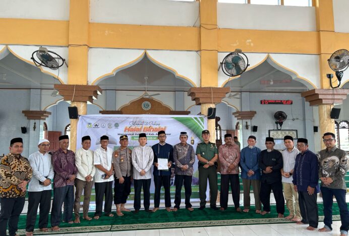 Ratusan Warga Padati Halal Bihalal Sekaligus Saksikan Pengukuhan BKM Masjid Abu Indrapuri