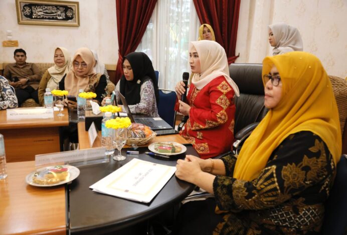 Ketua Dekranasda Aceh Ajak Pengurus Majukan Kerajinan Aceh