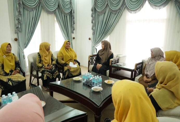 Bunda PAUD Rita Mayasari Dukung Pagelaran Seni TK Se-Aceh Besar