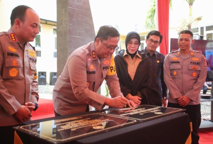 Hadiri Peresmian Gedung Baru Polsek Baiturrahman, Wali Kota Iliiza Perkuat Kolaborasi Dengan Polri