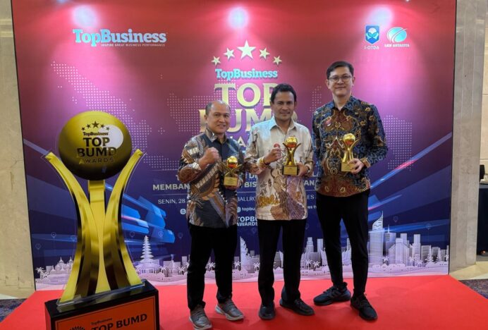 Gubernur Aceh Raih Penghargaan Top Pembina BUMD 2025